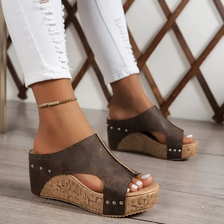 Sandalias de Plataforma con Remaches para Mujer