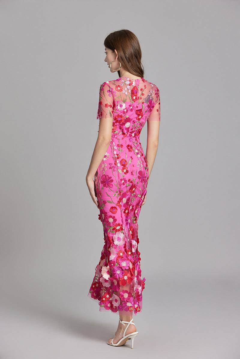 Vestido Largo Ajustado con Bordado Floral para Mujer | Ideal para Salir