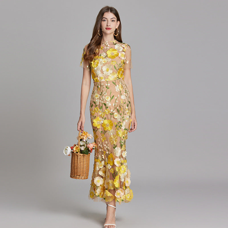 Vestido Largo Ajustado con Bordado Floral para Mujer | Ideal para Salir
