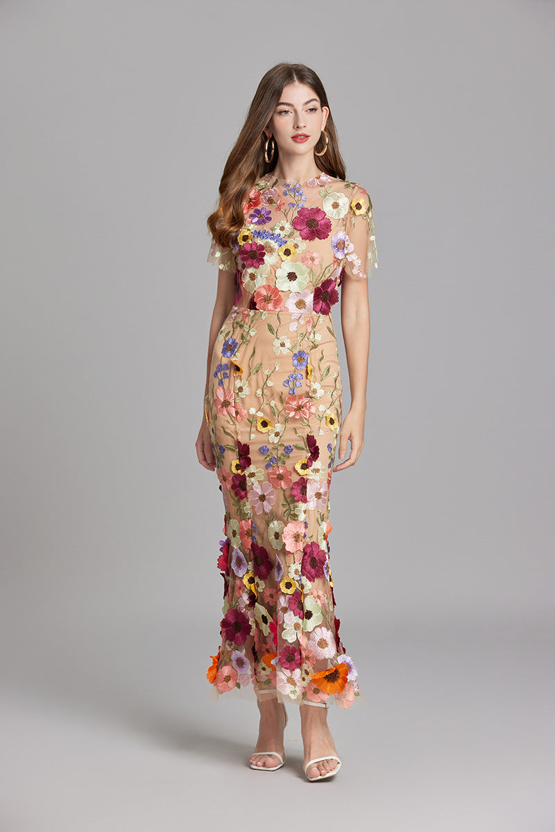 Vestido Largo Ajustado con Bordado Floral para Mujer | Ideal para Salir