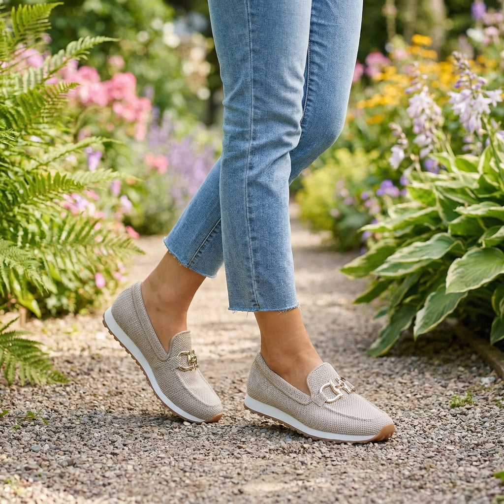 Mocasines Deportivos con Detalle Metálico para Mujer