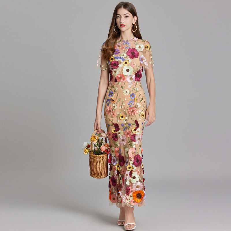 Vestido Largo Ajustado con Bordado Floral para Mujer | Ideal para Salir