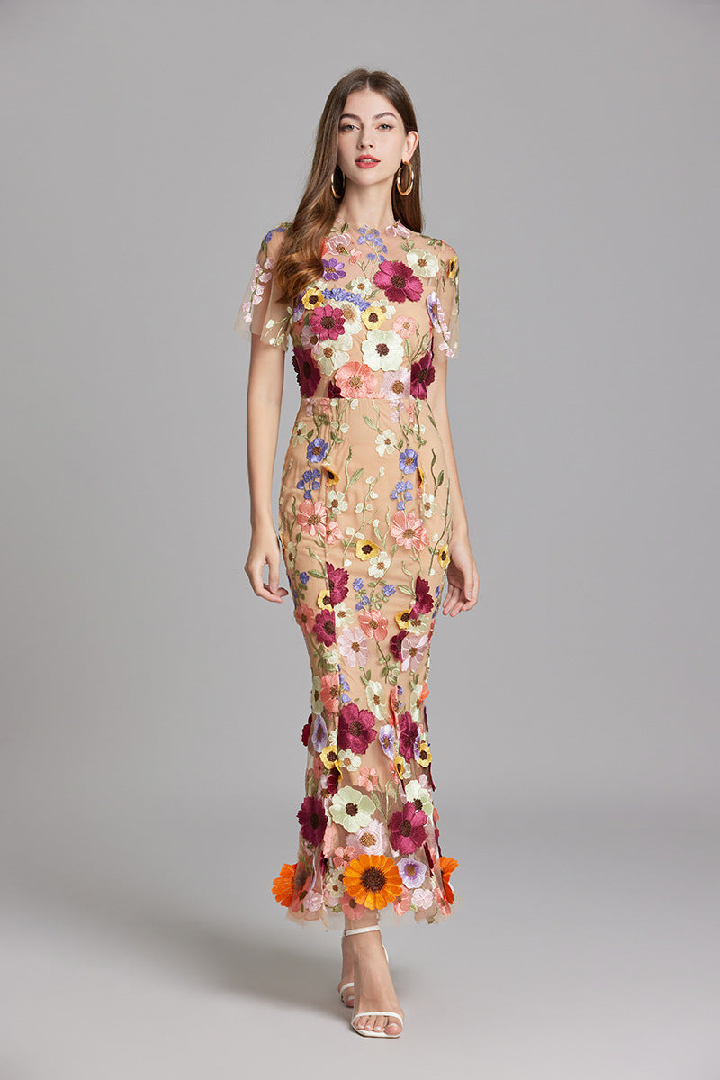 Vestido Largo Ajustado con Bordado Floral para Mujer | Ideal para Salir