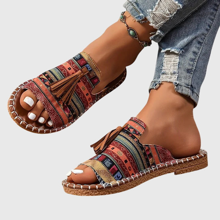 Sandalias casuales con tacón bajo y flecos para mujer