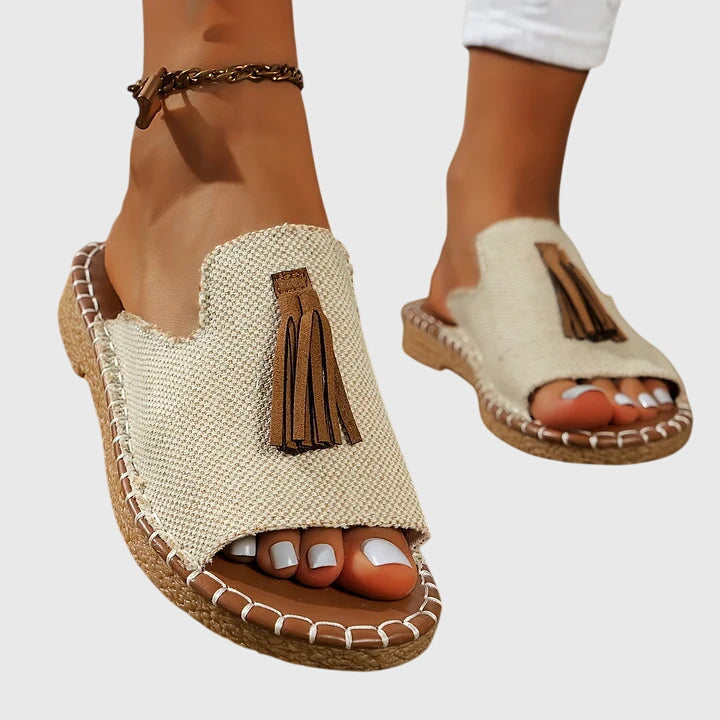 Sandalias casuales con tacón bajo y flecos para mujer